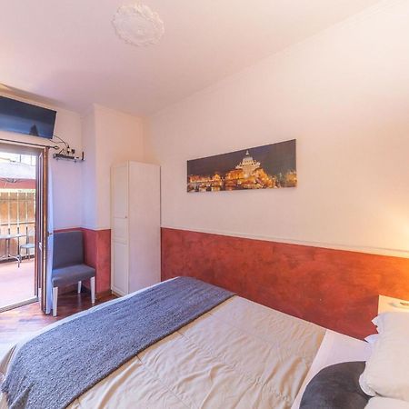Room In Bb - Camera Doppia In History House Roma Exterior foto